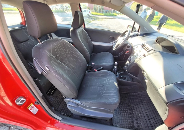 Toyota Yaris cena 14800 przebieg: 130802, rok produkcji 2009 z Nowa Ruda małe 16